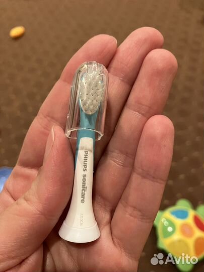 Оригинальные насадки на зубную щетку philips
