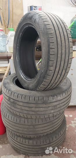 Kumho Ecsta HS51 215/55 R16