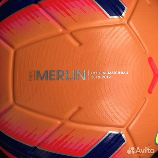 Профессиональный футбольный мяч Nike Merlin