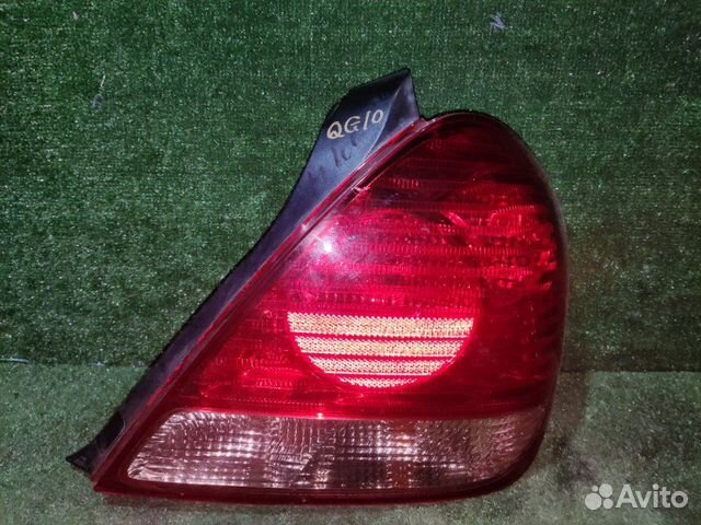 Стоп-сигнал / фонарь задний правый Nissan Bluebird