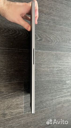 Супер MacBook Pro 15 6 ядер i9 32 gb Ram 4gb video