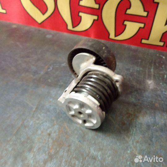 Ролик натяжитель Skoda Fabia 2