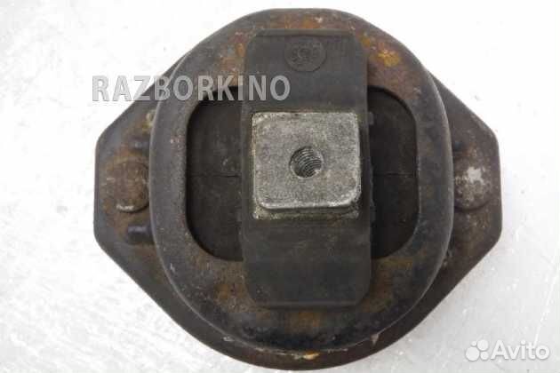 Подушка двигателя