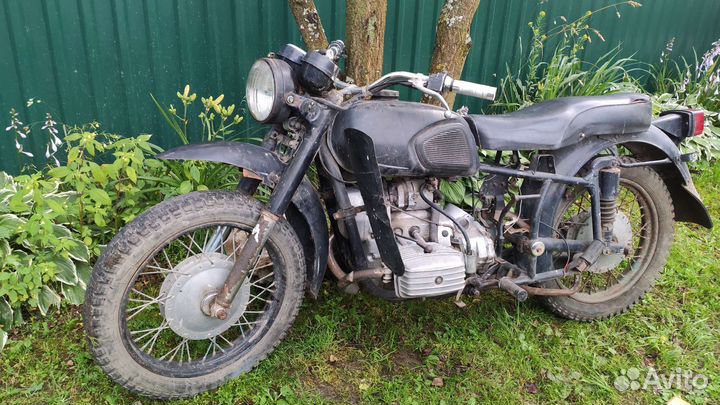 Мотоцикл днепр