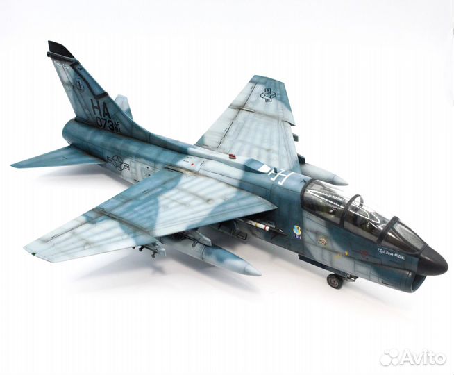 Модель самолета Corsair II 1/48