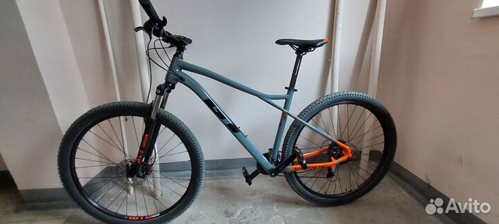 Велосипед горный GT avalanche sport 29 рама L