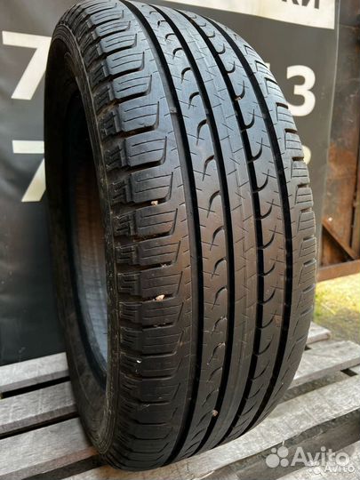 Goodyear EfficientGrip SUV 245/60 R18 105H