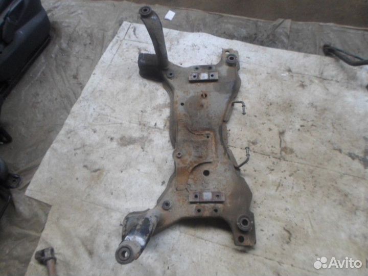 Подрамник передний Mazda 3 BK 2003-2009