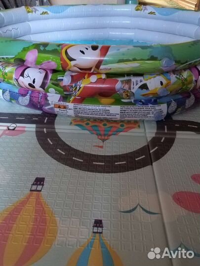 Детский надувной бассейн бу