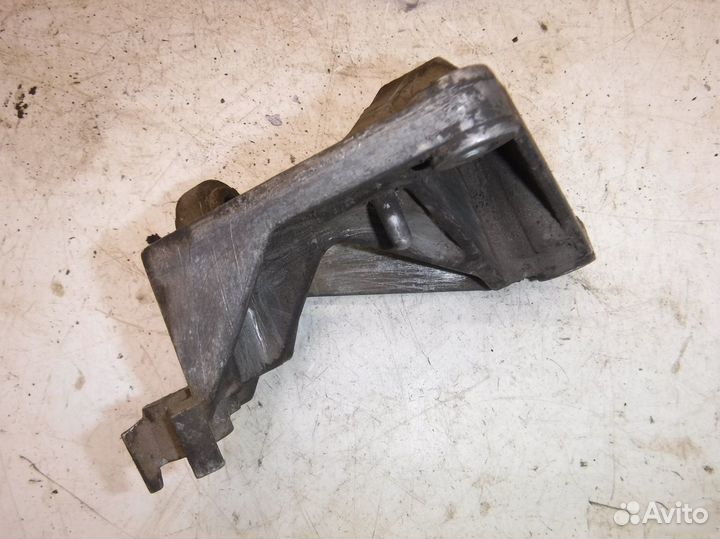 Кронштейн гидроусилителя Saab 9-3