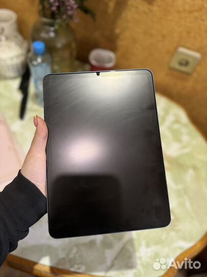 iPad Air 5-го поколения (2022) на гарантии