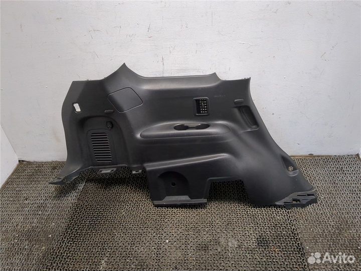 Обшивка пространства багажника Nissan Pathfinder