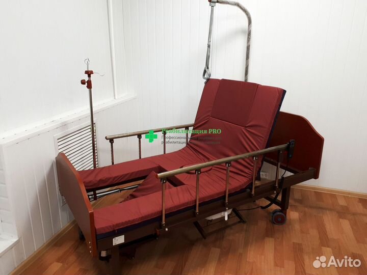 Медицинская кровать для лежачих больных