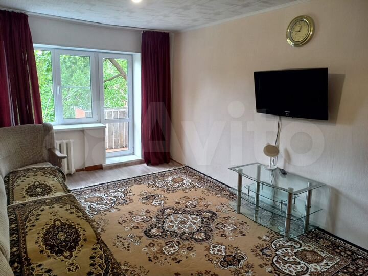 2-к. квартира, 40 м², 4/4 эт.