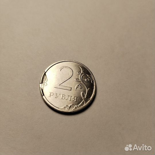 Монета с заводским браком