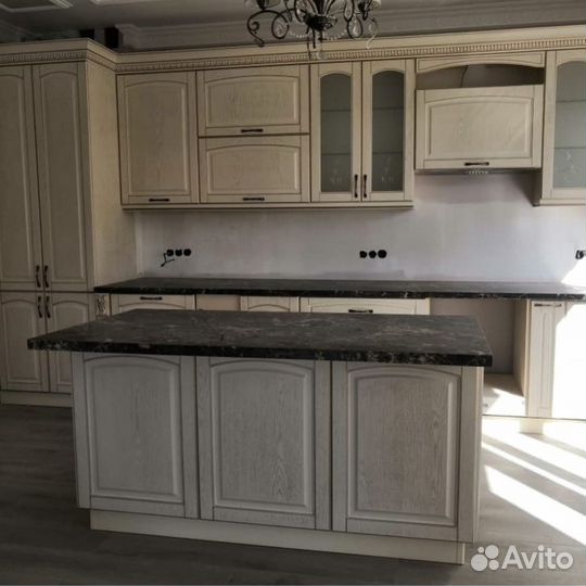 Кухня светлый шпон дуба