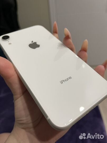 iPhone Xr, 64 ГБ