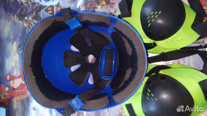 Шлем + наколенники для ребенка