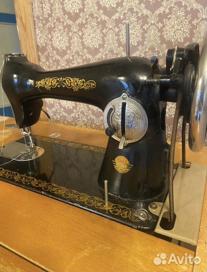 Швейная машина