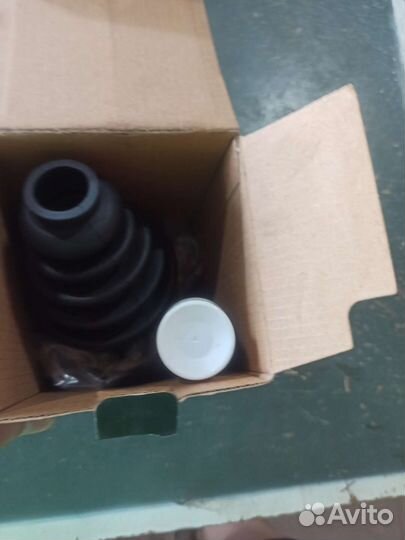 Шрус внутренний передний правый на гольф 3