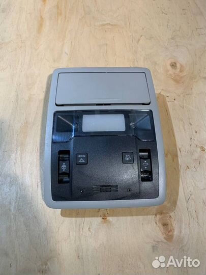 Плафон освещения салона Lexus RX450h 2022