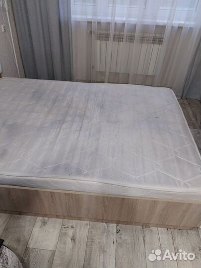 Матрац 140 200 бу