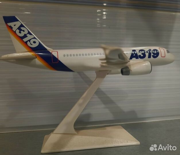 Сборная модель самолета 1:200