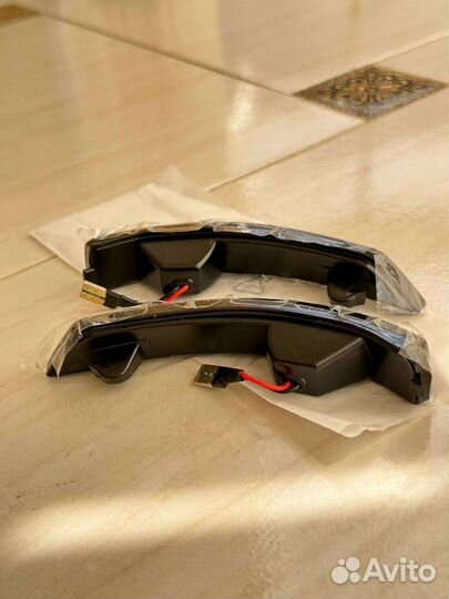 Бегущие поворотники на Ford Focus