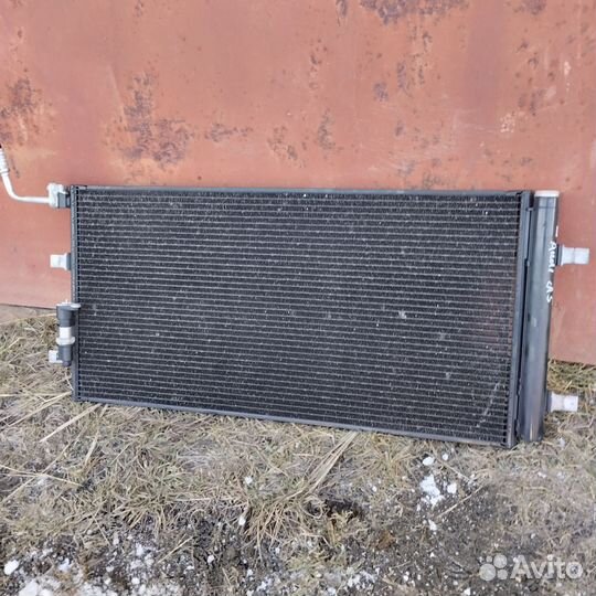 Радиатор кондиционера Audi A4 B8