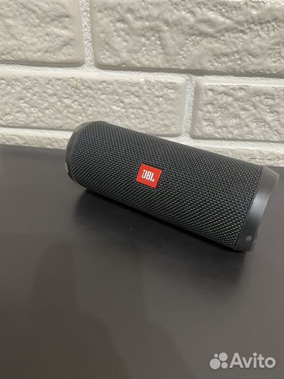 Колонка jbl