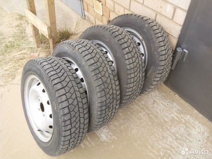 Продам зиму Viatty 175/65 р14 на дисках Ваз