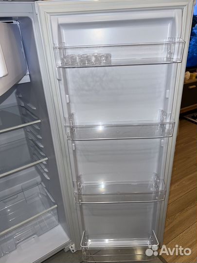 Холодильник бирюса 110
