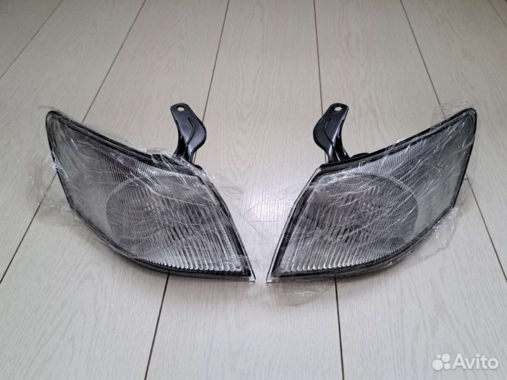 Габаритные огни Toyota Camry Gracia