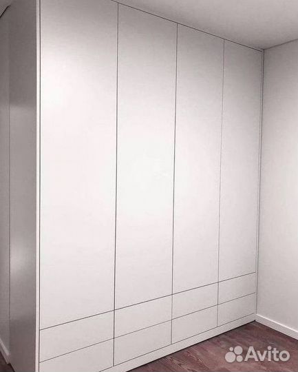 Шкаф распашной