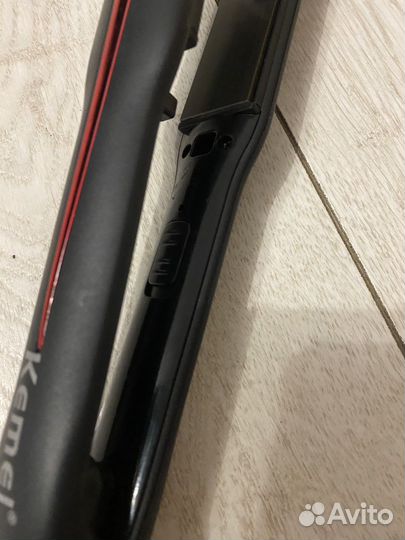 Выпрямитель для волос новый