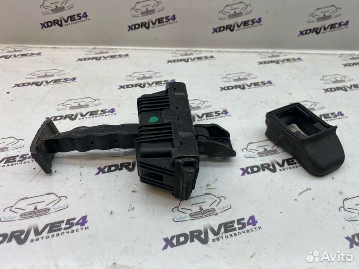 Ограничитель двери передний левый Bmw 335I E93