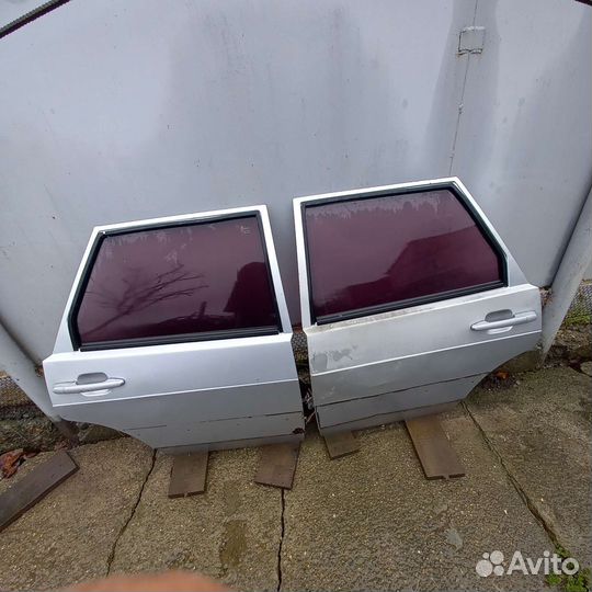 Продаю двери