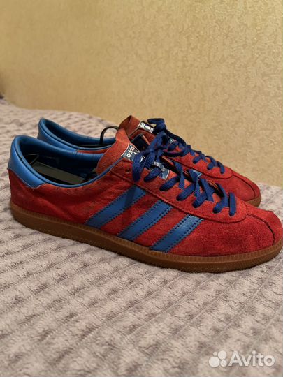 Adidas rouge