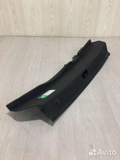 Накладка на порог багажника Mercedes Benz C200