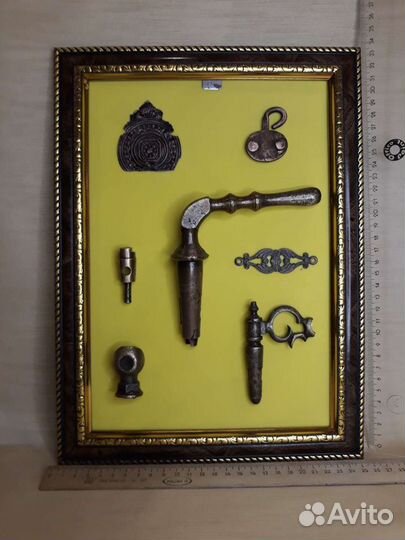 Декоративное панно из старинных латуневых и медных