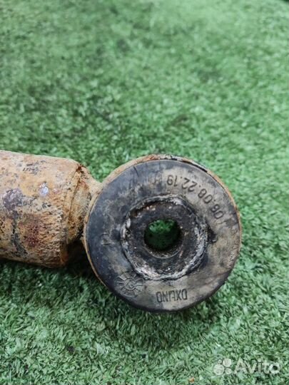 Амортизатор задний правый Renault Symbol седан 1.4