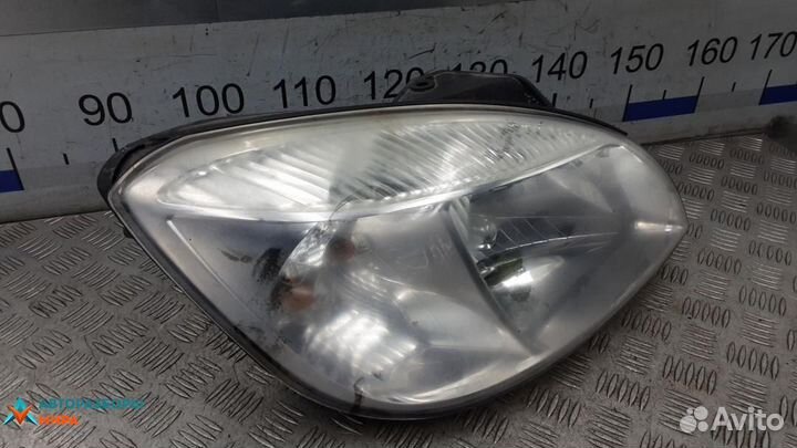 Фара правая Kia Rio 2 2006