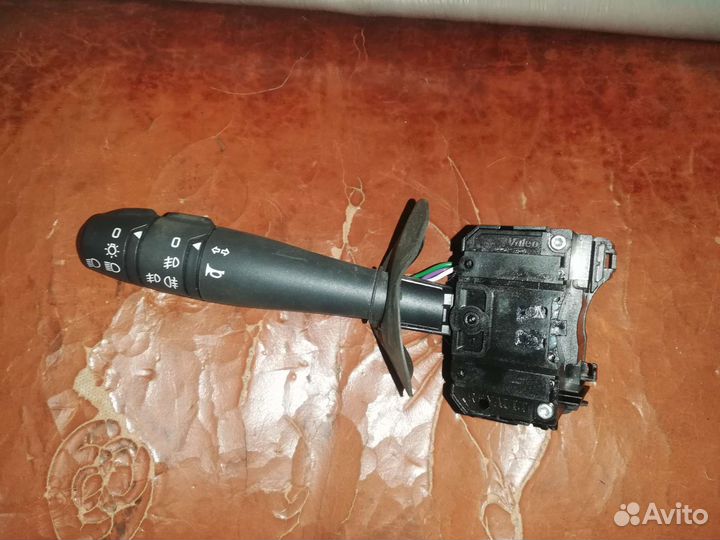 Подрулевой переключатель Лада Ларгус