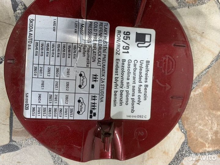 Лючок топливного бака Skoda Fabia хэтчбэк 1.4 BXW