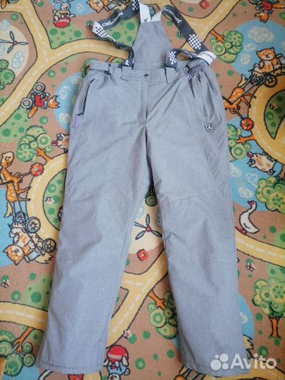 Горнолыжный костюм женский