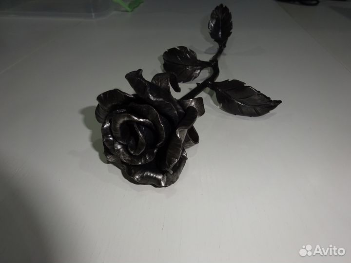 Кованая роза 33 см