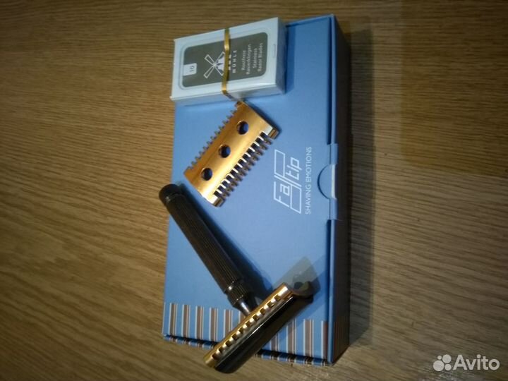 Бритвенный станок Италия