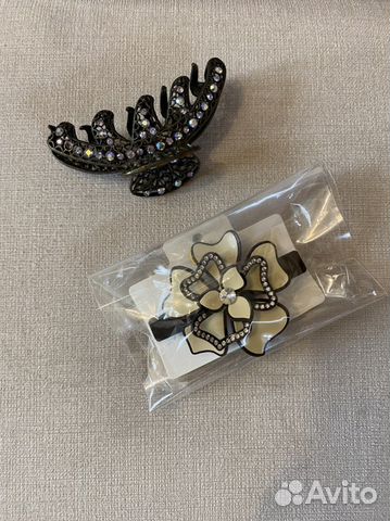 Заколка для волос со стразами
