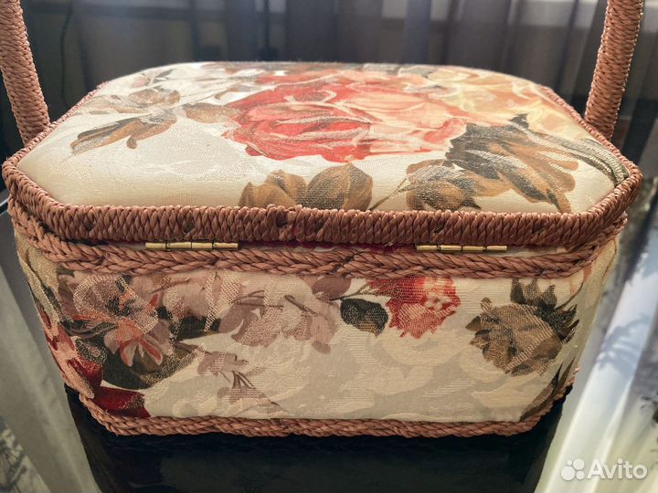 Шкатулка для рукоделия Розы 25*18*11,5