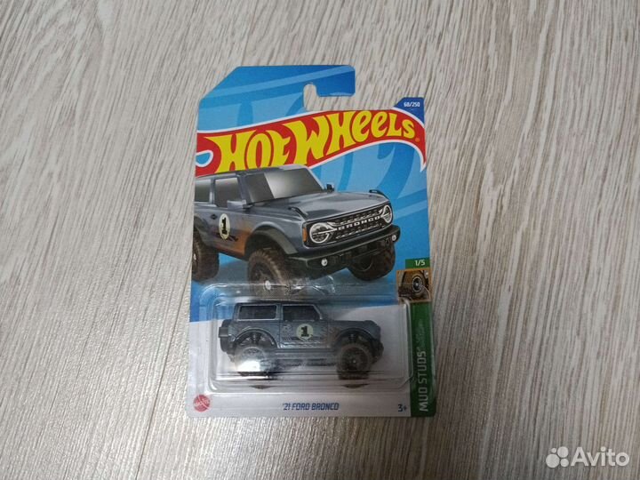 Hot wheels машинка ford bronco